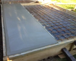 Mal built his raised cabin base in 3 bays with crack inducers and steel mesh