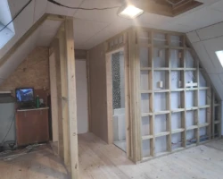 Mals outside of ensuite, showing stud wall, power and plumbing